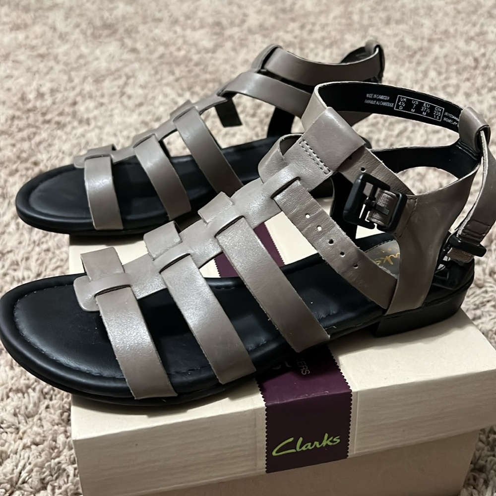 Clark’s Viveca Myth Sage Leather 7 sandal - Picture 5 of 7
